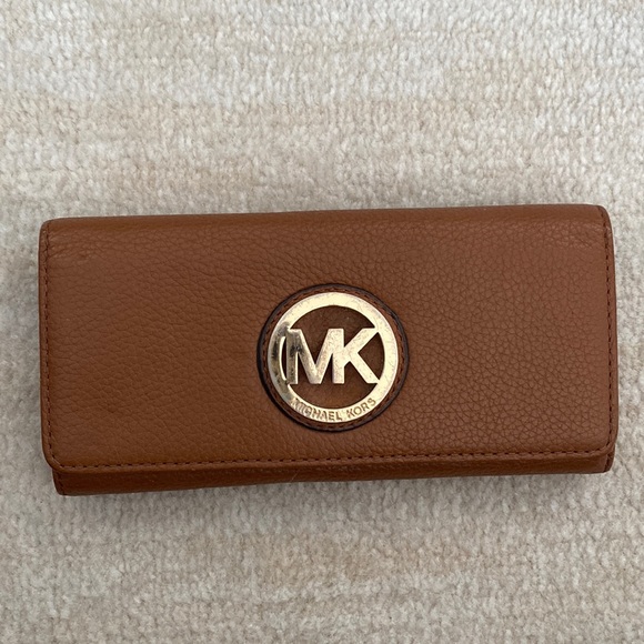 Michael Kors wallet - Picture 1 of 7